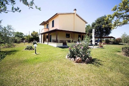Foto Rustico a Manciano Marsiliana di 170 m² con 7 locali in vendita