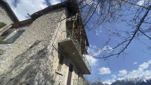 Foto Rustico in FRAZIONE CA' CAMERO, Civo Centro di 102 m² con 5 locali