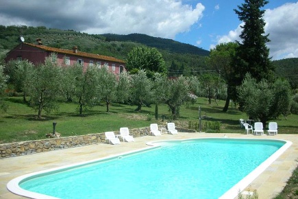 Foto Rustico a Pistoia Santomato di 600 m² con 14 locali in vendita