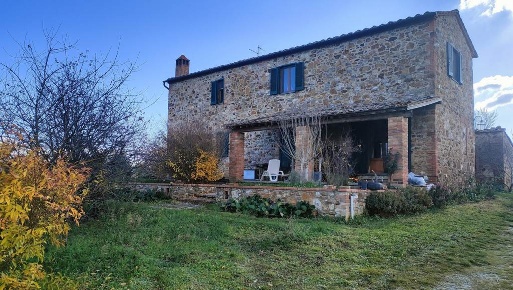 Foto Rustico a Asciano di 400 m² con 13 locali in vendita