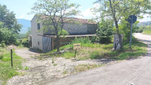Foto Rustico a Casalanguida Centro di 317 m² con 6 locali in vendita