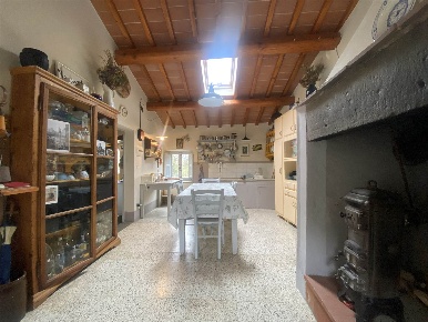 Foto Rustico a Vicchio di 217 m² con 5 locali in vendita