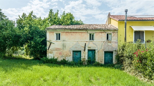 Foto Rustico in VIA BOCCATINO  16, Monte San Vito di 200 m² con 6 locali