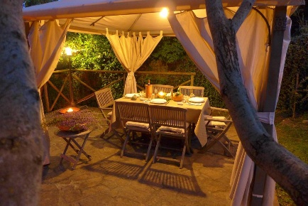 Foto Rustico a Scansano Murci di 110 m² con 6 locali in vendita