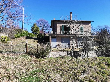 Foto Rustico a Sorano Montevitozzo di 165 m² con 5 locali in vendita