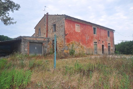 Foto Rustico in Strada Provinciale 48, Casciana Terme Lari di 350 m²