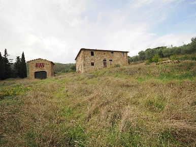 Foto Rustico a Civitella in Val di Chiana di 762 m² con 19 locali