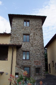 Foto Rustico a Pelago Carbonile di 100 m² con 8 locali in vendita