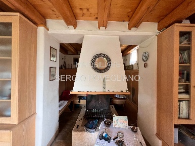 Foto Rustico in via Credazzo, Farra di Soligo di 120 m² con 7 locali