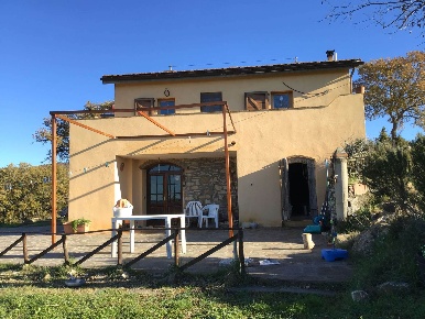 Foto Rustico a Scansano Pancole di 145 m² con 7 locali in vendita