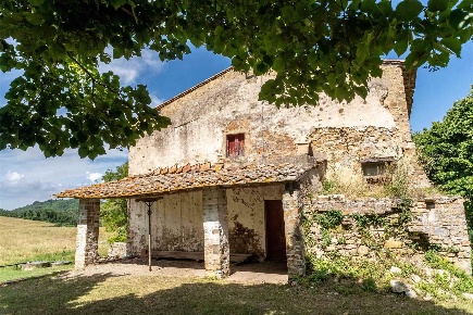 Foto Rustico a Barberino Tavarnelle di 420 m² con 15 locali in vendita