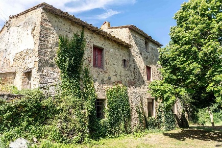 Foto Rustico a Barberino Tavarnelle di 420 m² con 15 locali in vendita