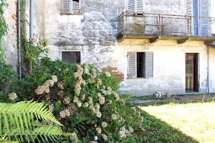 Foto Rustico in via Monte Grappa 3, Pertengo di 150 m² con 4 locali