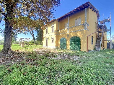 Foto Rustico a San Casciano in Val di Pesa di 770 m² con 30 locali