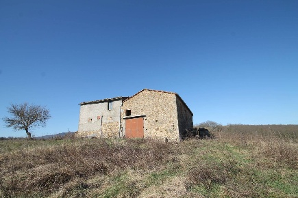 Foto Rustico a Chiusdino Centro di 530 m² con 9 locali in vendita