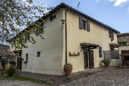 Foto Rustico in Via Cassia, San Casciano in Val di Pesa di 398 m²