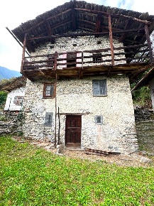 Foto Rustico a Gordona di 180 m² con 6 locali in vendita