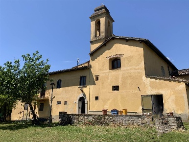 Foto Rustico a Rignano sull'Arno di 486 m² con 18 locali in vendita