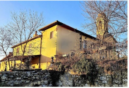 Foto Rustico a Rignano sull'Arno di 486 m² con 18 locali in vendita