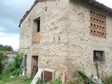 Foto Rustico a Vicchio Centro di 100 m² con 4 locali in vendita