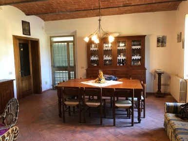 Foto Rustico a Peccioli di 200 m² con 6 locali in vendita