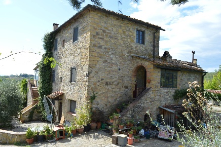 Foto Rustico a Barberino Tavarnelle di 639 m² con 30 locali in vendita