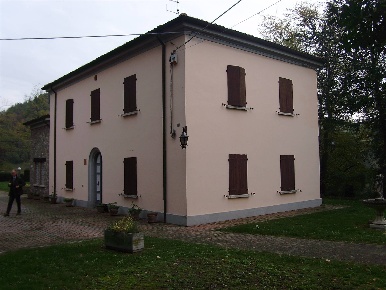 Foto Rustico a Cesena San Mauro - San Rocco di 293 m² con 12 locali