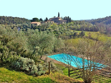 Foto Rustico a Castelnuovo Berardenga Centro di 3000 m² con 45 locali