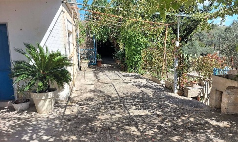 Foto Rustico a Ragusa Piano Pozzi di 150 m² con 7 locali in vendita