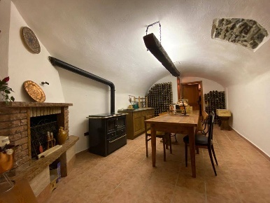 Foto Rustico in Via San Giovanni, Chiavenna Centro di 53 m² con 3 locali