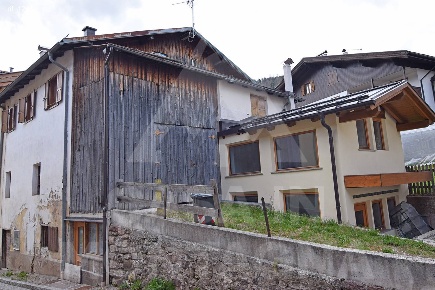 Foto Rustico a Soraga di Fassa di 61 m² con 2 locali in vendita