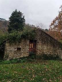 Foto Rustico a Pontassieve di 500 m² con 14 locali in vendita
