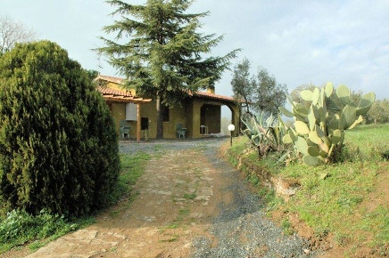 Foto Rustico a Grosseto Mascagni - Saracina di 220 m² con 8 locali