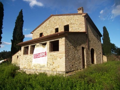 Foto Rustico a Castelnuovo Berardenga Centro di 235 m² con 7 locali