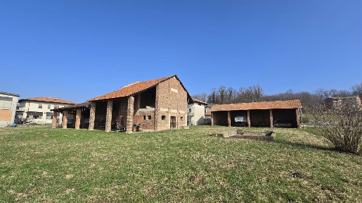 Foto Rustico in Strada provinciale 230 1, Massazza di 700 m² con 10 locali