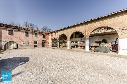 Foto Rustico in Strada Valsugana  100, Noale di 120 m² con 8 locali