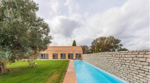 Foto Rustico a Manciano Centro di 445 m² con 11 locali in vendita