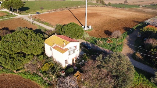 Foto Rustico a Tarquinia Centro Storico di 276 m² con 7 locali in vendita