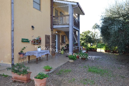 Foto Rustico a Orbetello di 150 m² con 8 locali in vendita