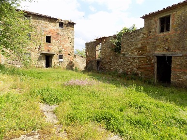 Foto Rustico a Vicchio di 800 m² con 20 locali in vendita