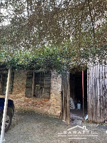 Foto Rustico a Luzzara Centro di 120 m² con 4 locali in vendita