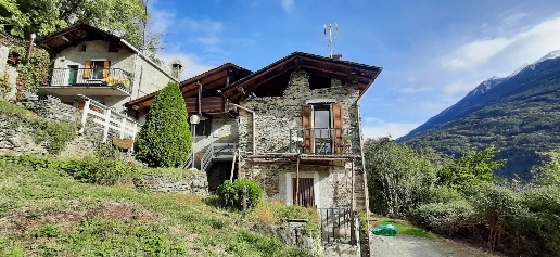 Foto Rustico in VIA MONTI, Grosotto di 568 m² con 22 locali in vendita