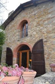 Foto Rustico a Pontassieve Caldine di 175 m² con 6 locali in vendita