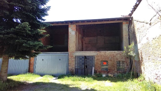 Foto Rustico a Mortara Centro di 100 m² con 2 locali in vendita