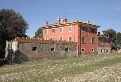 Foto Rustico in Via del Commercio, Santa Luce di 650 m² con 32 locali
