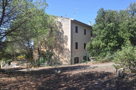Foto Rustico in Via Roma, Castellina Marittima di 450 m² con 18 locali