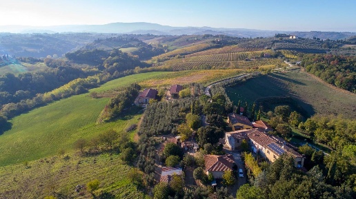Foto Rustico in poggibonsi via senese 1, Poggibonsi Centro di 2000 m²