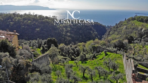 Foto Rustico in Via per Bezzuglio, Toscolano-Maderno di 74 m² con 3 locali