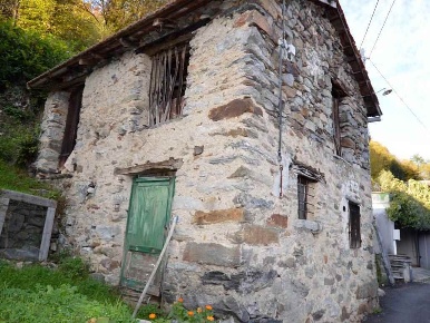 Foto Rustico in MONTEBUGLIO, Casale Corte Cerro Montebuglio di 150 m²