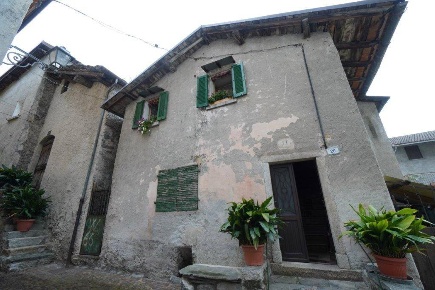 Foto Rustico a Novate Mezzola Centro di 160 m² con 5 locali in vendita